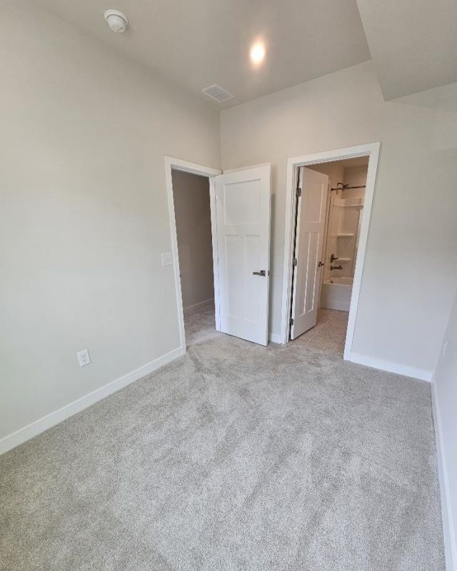 303 Golan Circle  Photo 6