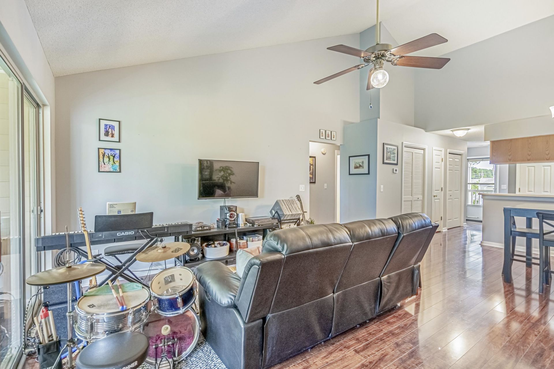 4930 Windsor Green Way  Photo 17