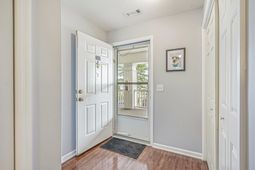 4930 Windsor Green Way  photo 4