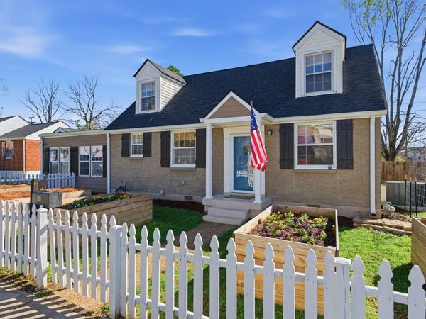 813 Bryan St , Old Hickory, TN 37138