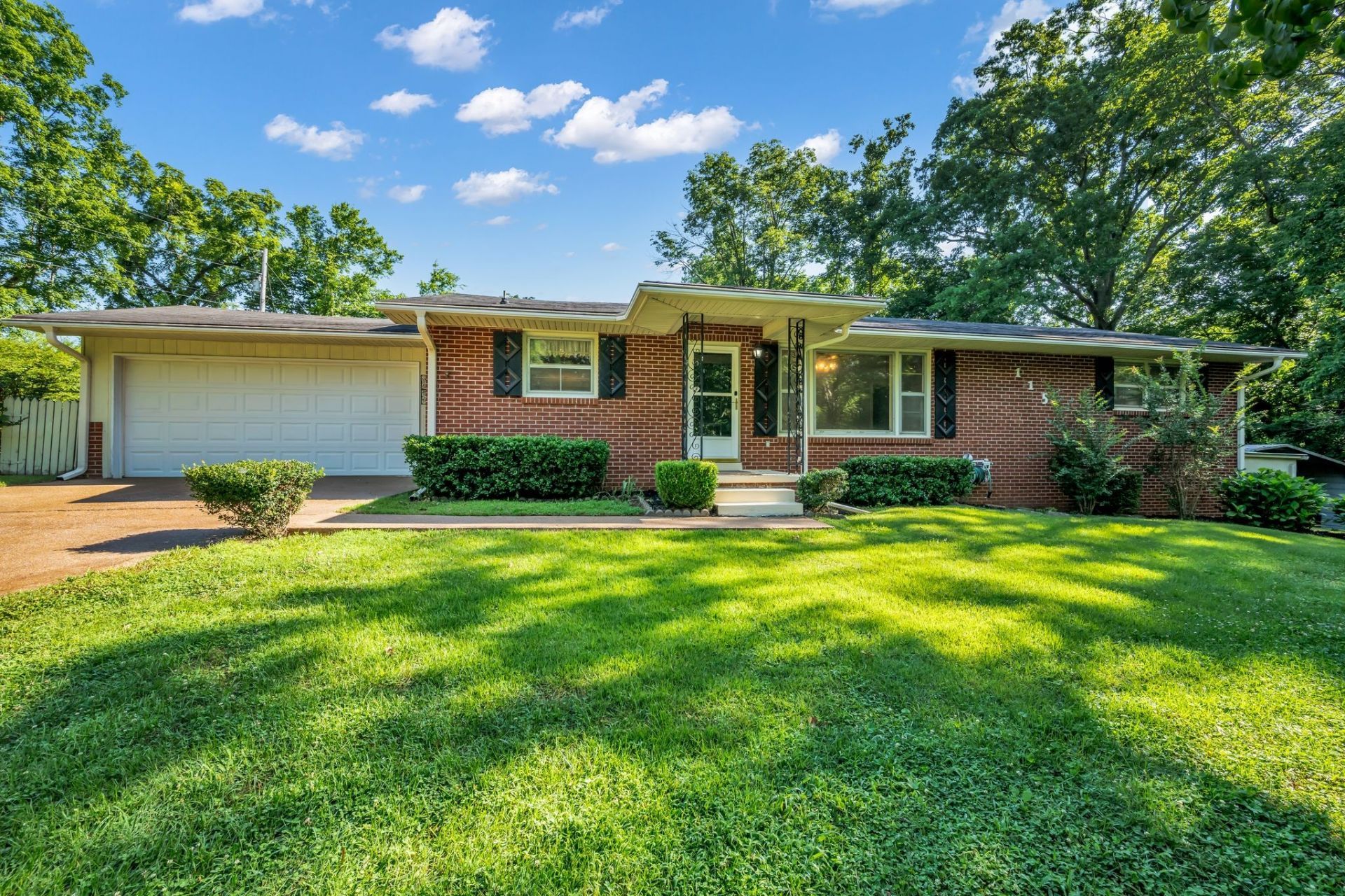 115 Atkinson Hts , Centerville, TN 37033 Main Photo