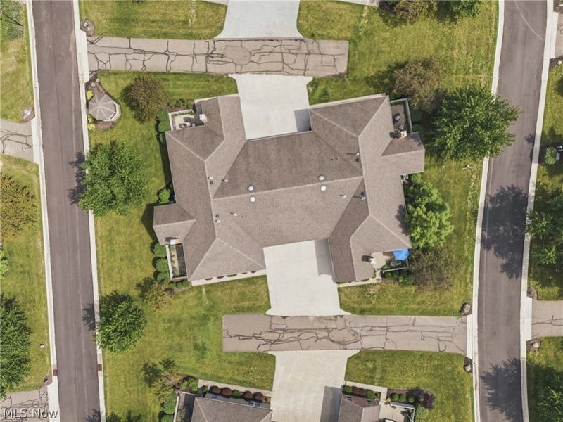 7757 Brittanney Drive, North Canton, OH 44720 Photo 8