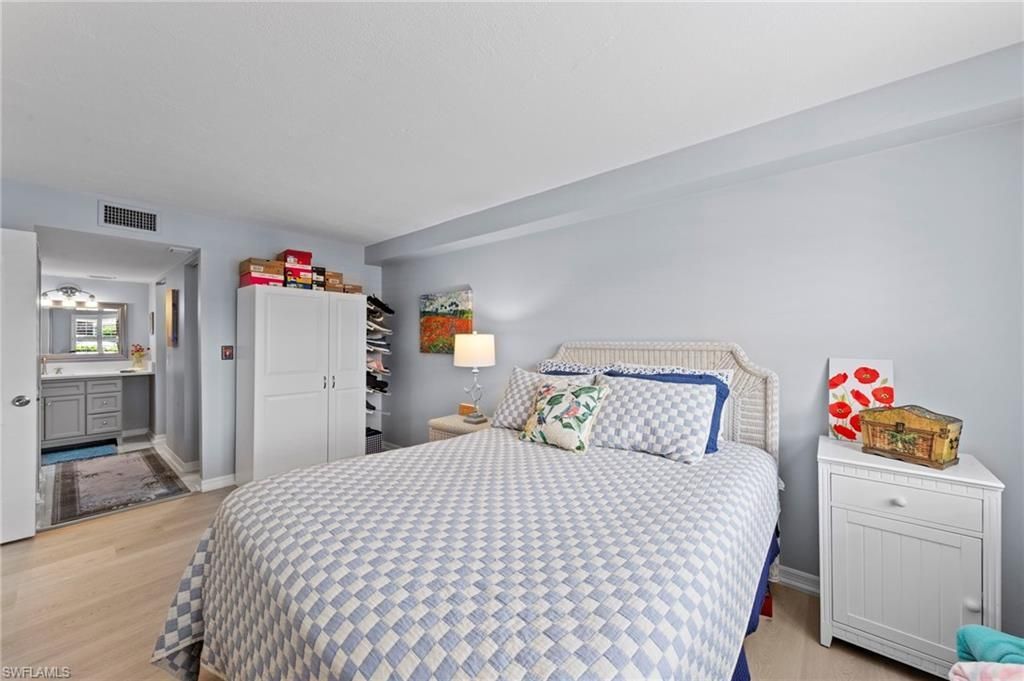 248 Palm Dr , Unit 3, Naples, FL 34112 Photo