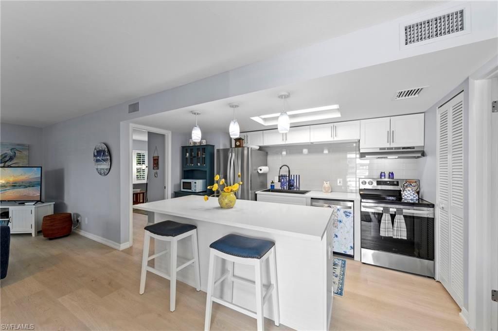 248 Palm Dr , Unit 3, Naples, FL 34112 Photo