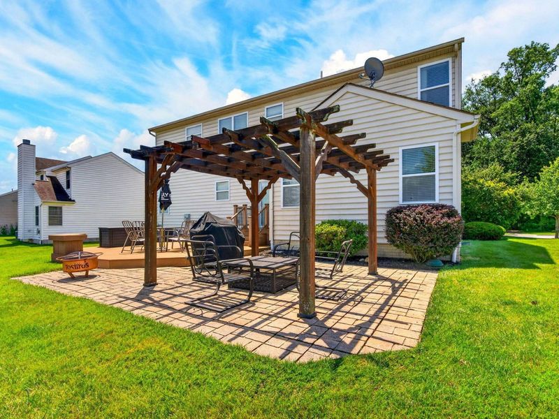 7171 Blue Holly Drive, Lewis Center, OH 43035 Photo 5