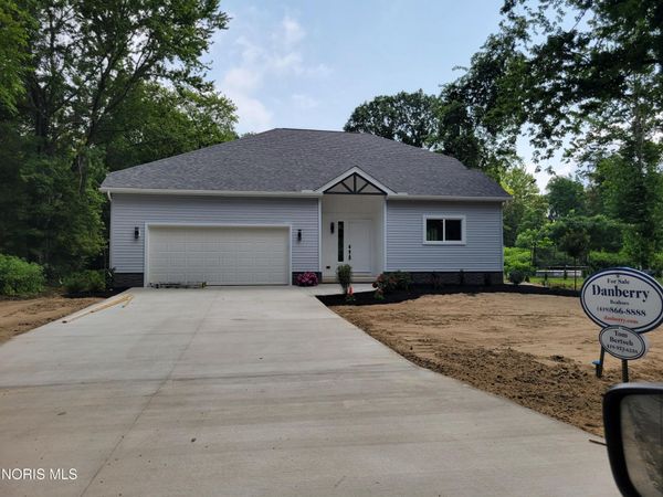6020 Meade Road, Sylvania, OH 43560