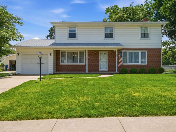 1404 E GLEN Avenue, Peoria Heights, IL 61616