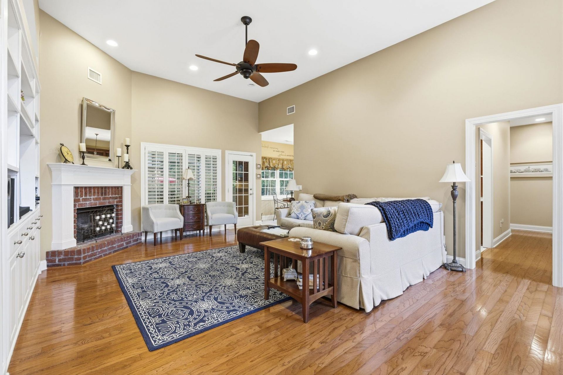 37 Highwood Circle  Photo 12