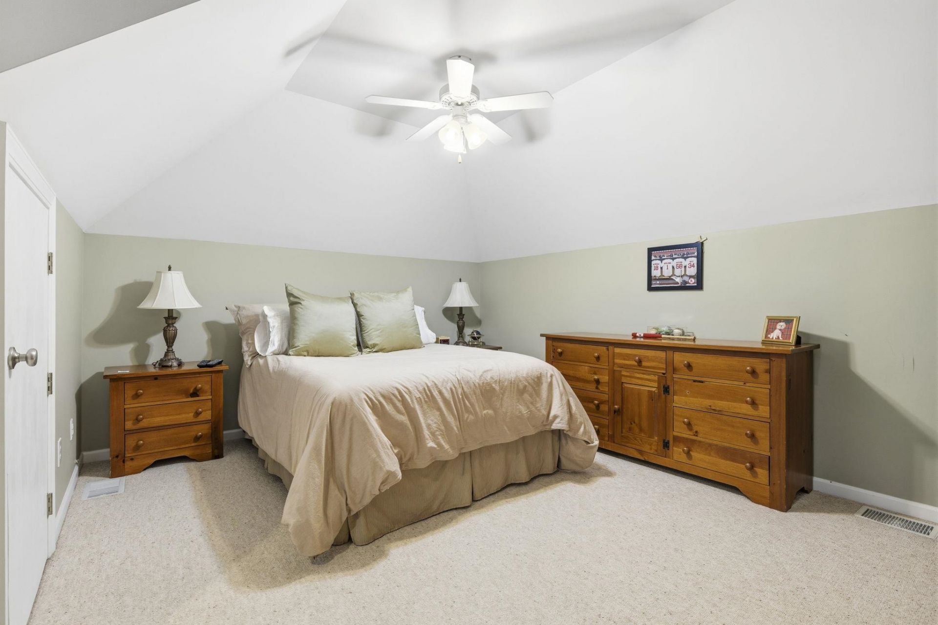 37 Highwood Circle  Photo 33