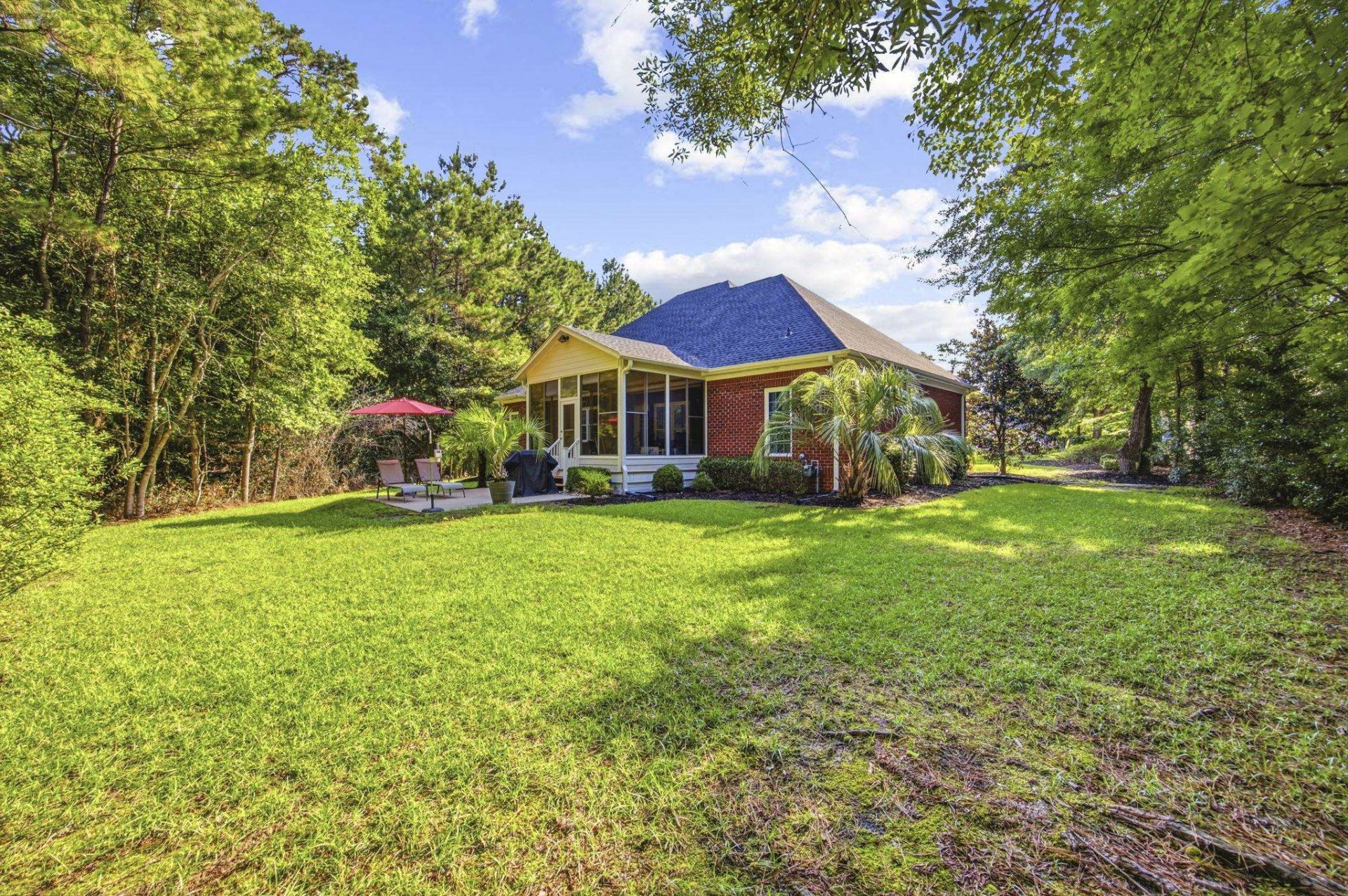 37 Highwood Circle  Photo 44