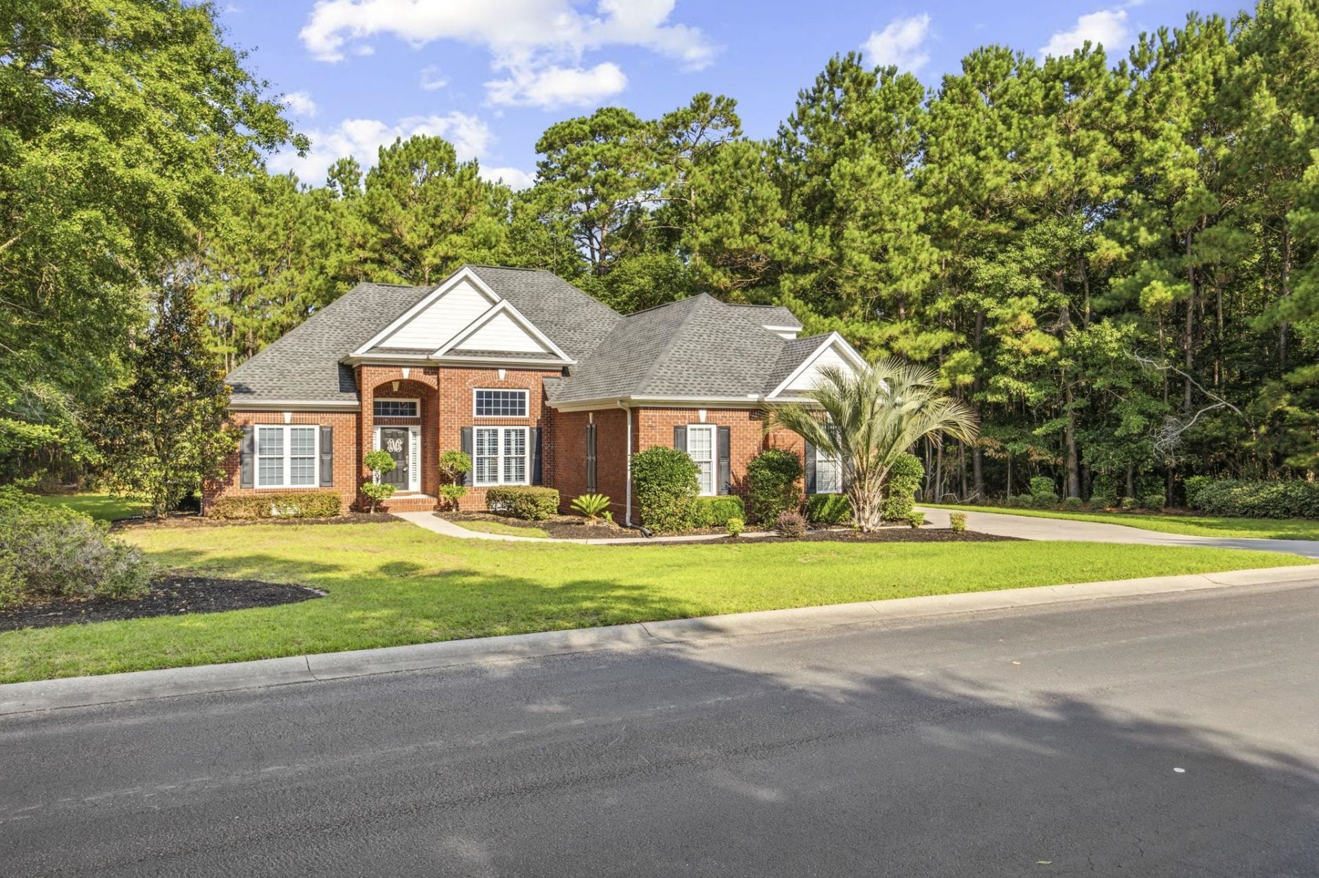 37 Highwood Circle  Photo 46