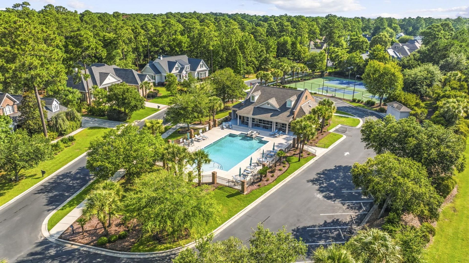37 Highwood Circle  Photo 52