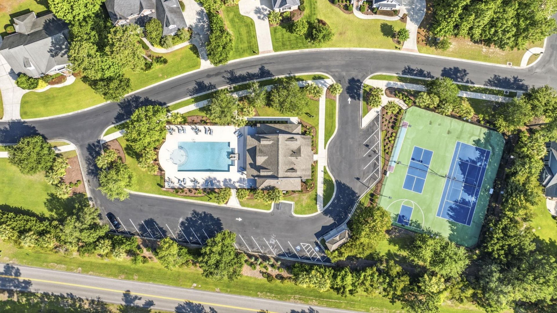 37 Highwood Circle  Photo 56