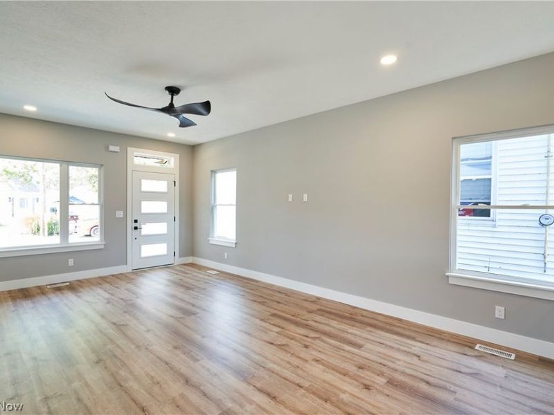 1606 337th Street, Eastlake, OH 44095 Photo 11