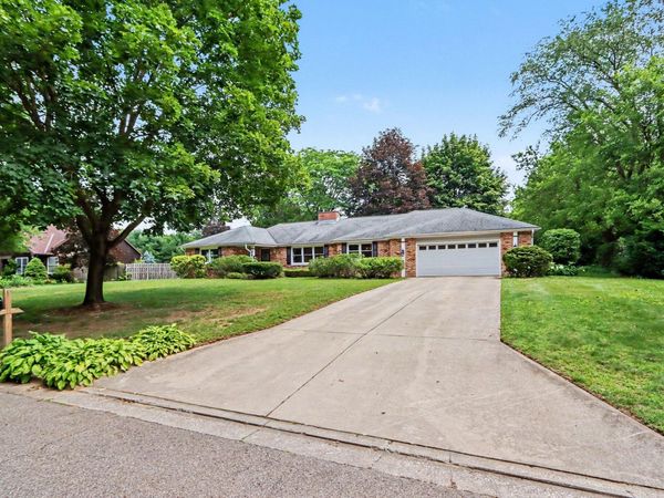 7611 Thrasher Lane, Kalamazoo, MI 49009