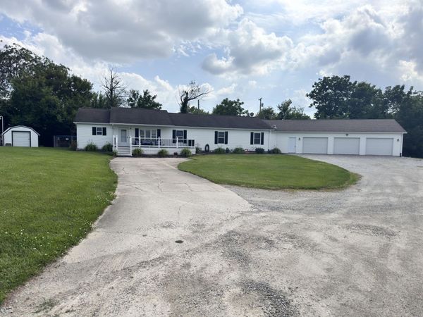 14513 Cemetery Road, Wapakoneta, OH 45895
