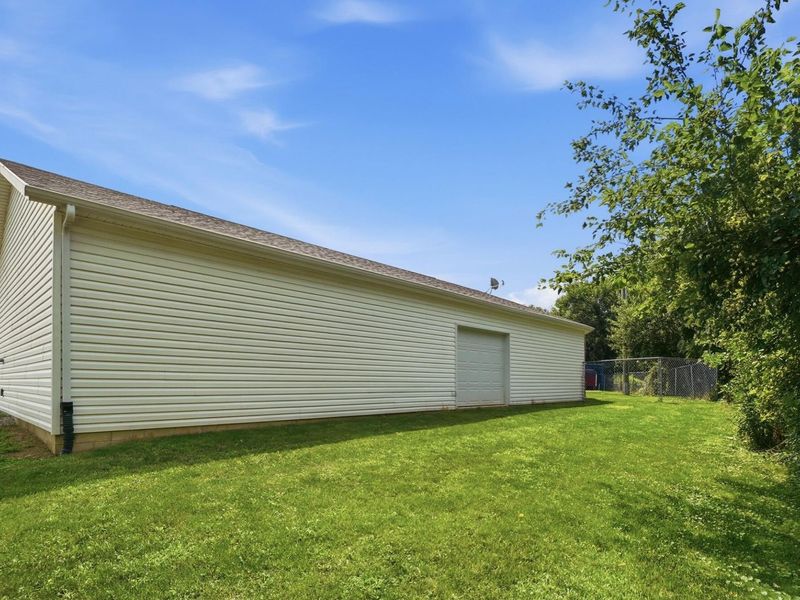 14513 Cemetery Road, Wapakoneta, OH 45895 Photo 32