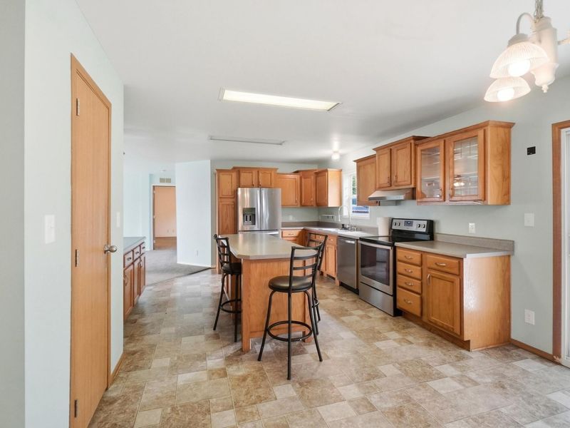14513 Cemetery Road, Wapakoneta, OH 45895 Photo 9