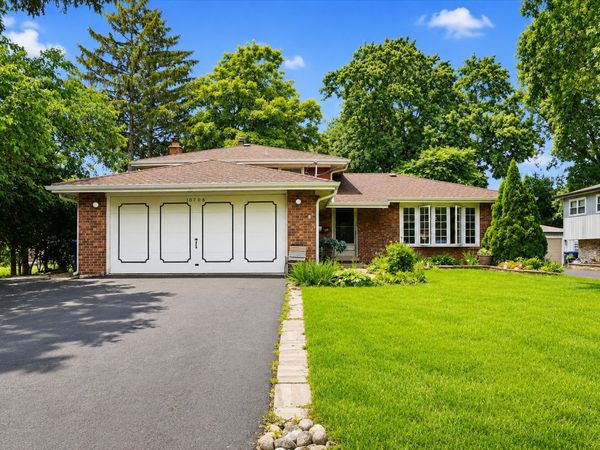 10706 S Neenah Avenue, Worth, IL 60482