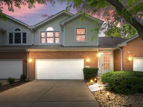 14547 Club Circle Drive , Oak Forest, IL 60452