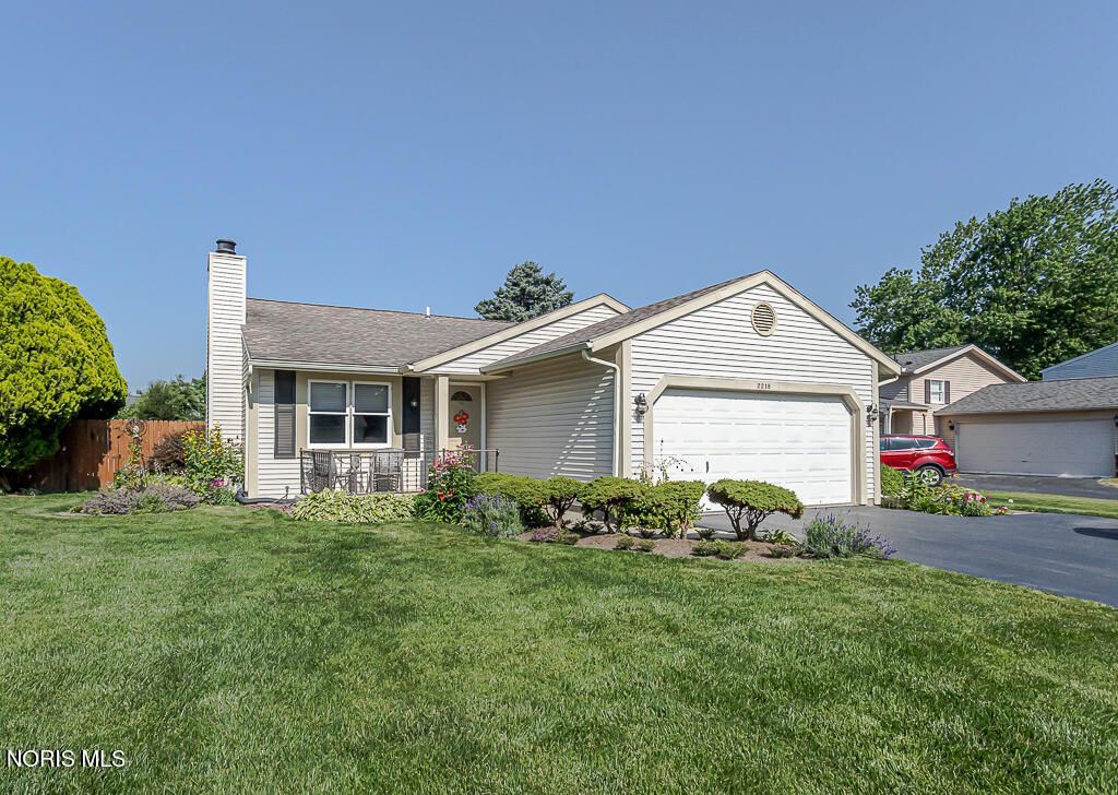2218 Longport Drive, Maumee, OH 43537 Main Photo