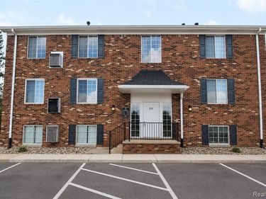 311 W Highland Road, Howell, MI 48843