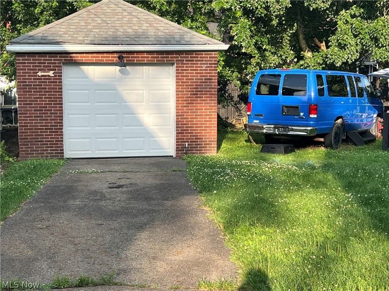 3931 Rush Boulevard, Youngstown, OH 44451 Photo 28