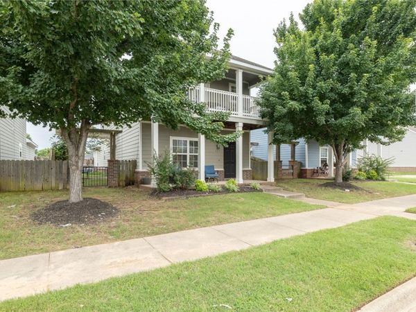 567 N Longfellow Lane , Fayetteville, AR 72704