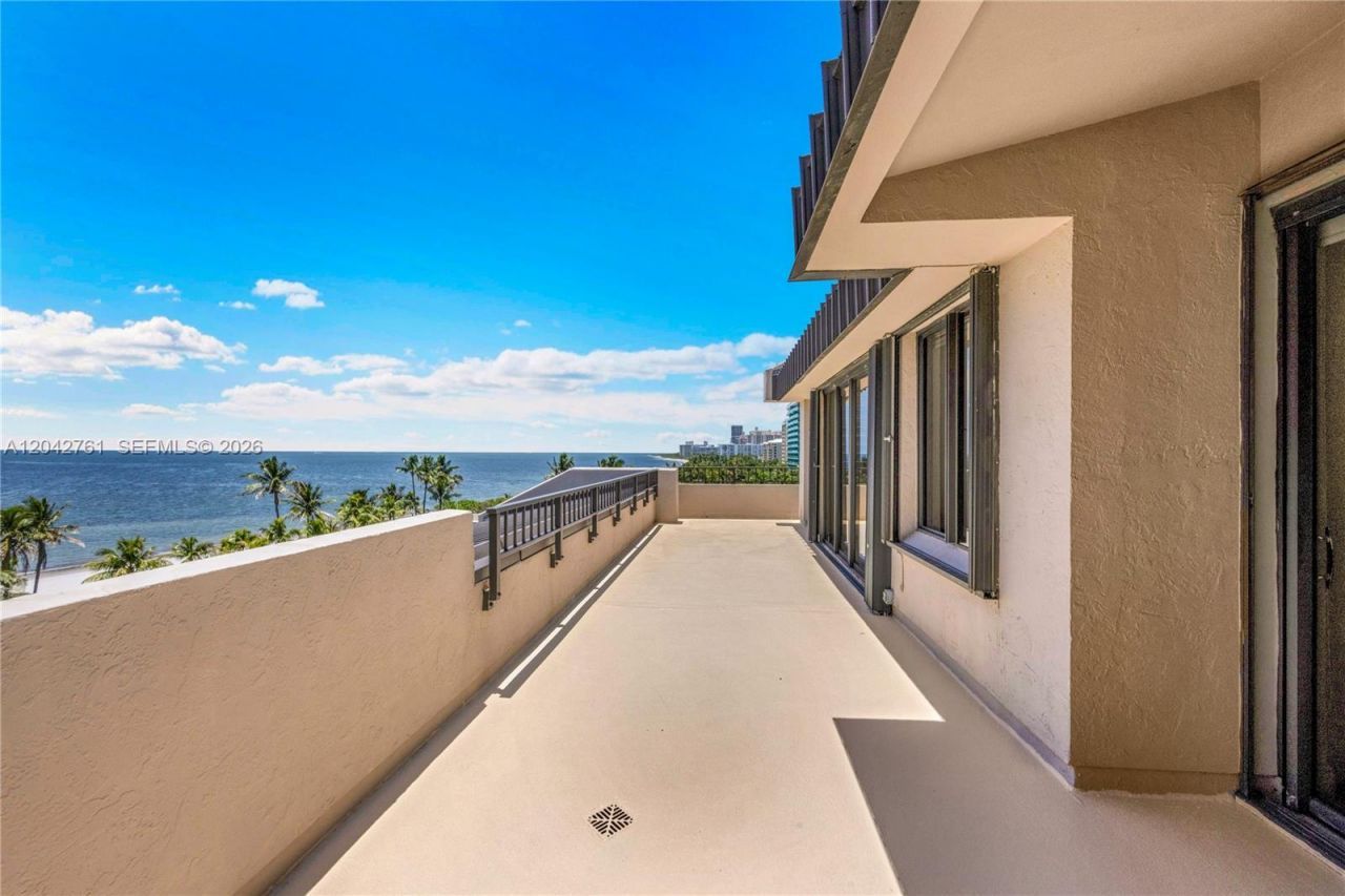 201 Crandon Blvd , Unit 643, Key Biscayne, FL 33149 Photo