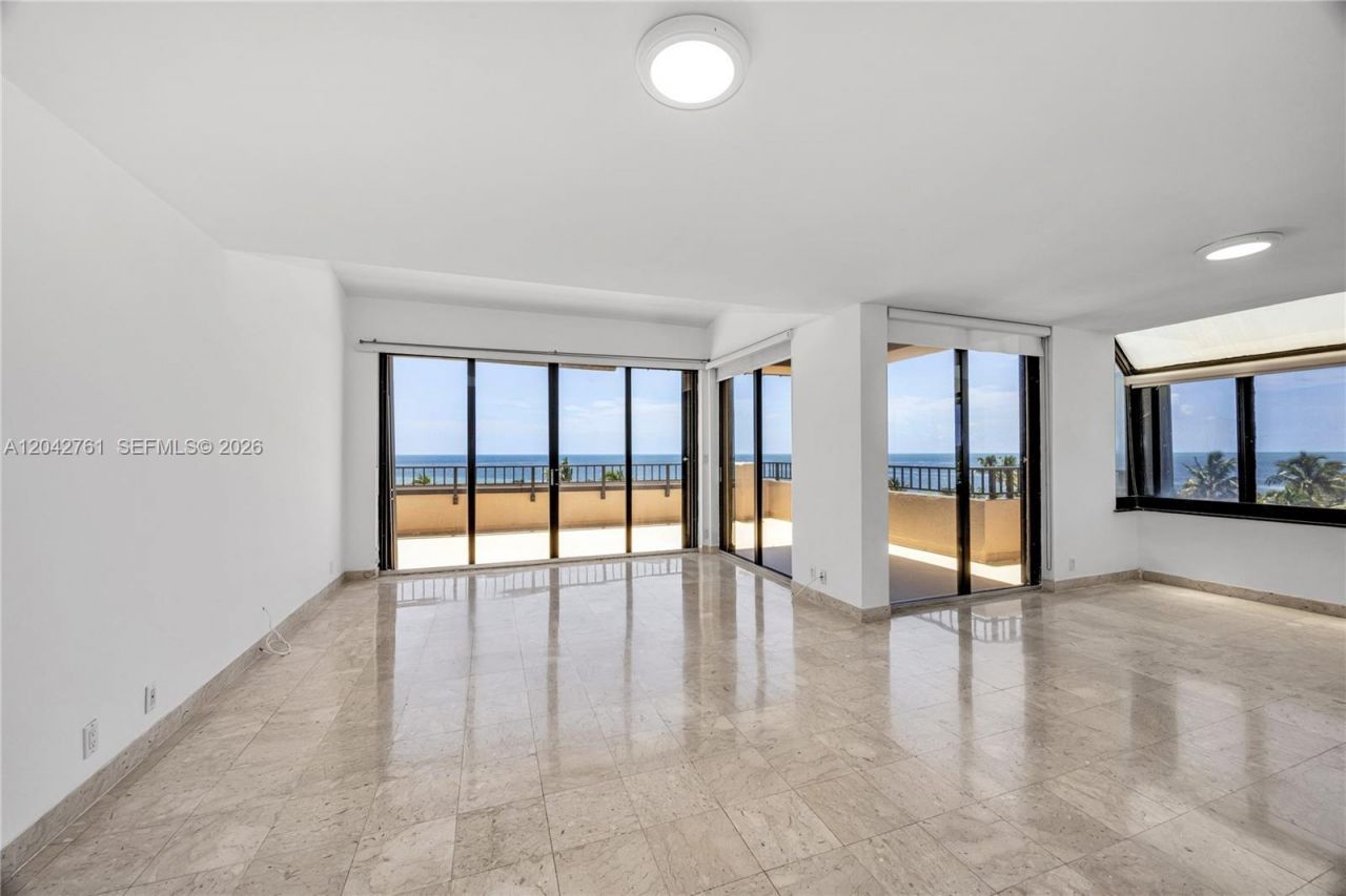 201 Crandon Blvd , Unit 643, Key Biscayne, FL 33149 Photo