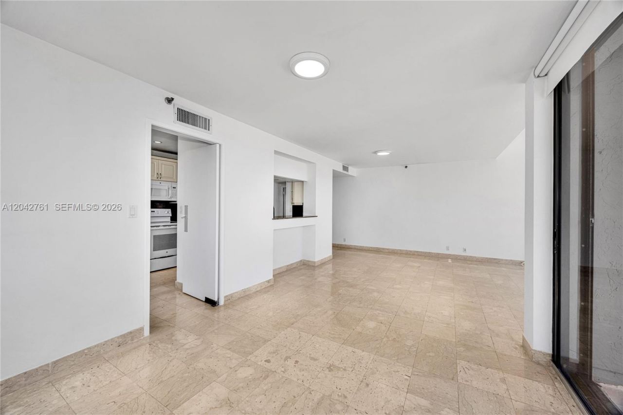 201 Crandon Blvd , Unit 643, Key Biscayne, FL 33149 Photo