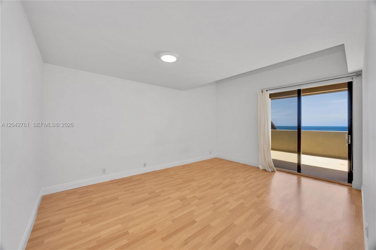 201 Crandon Blvd , Unit 643, Key Biscayne, FL 33149 Photo