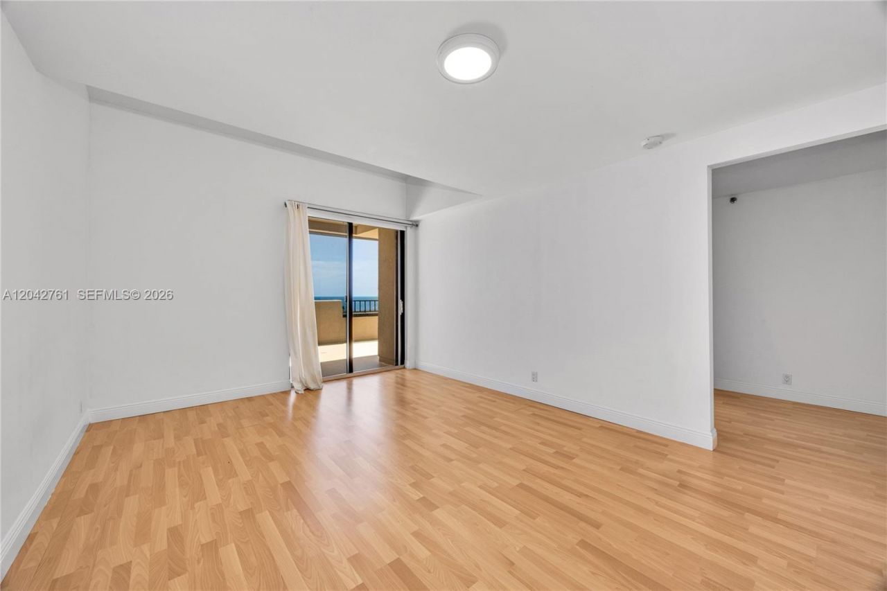 201 Crandon Blvd , Unit 643, Key Biscayne, FL 33149 Photo
