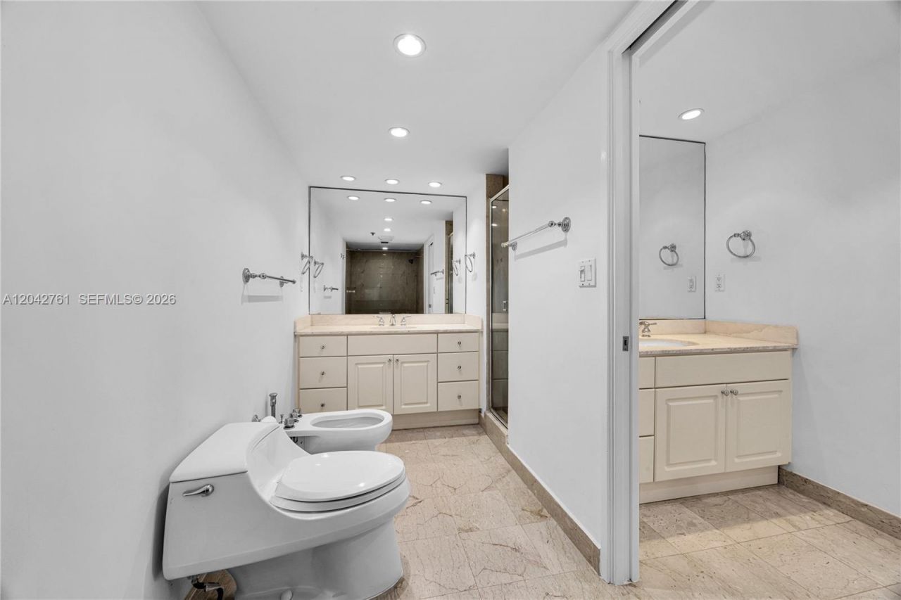 201 Crandon Blvd , Unit 643, Key Biscayne, FL 33149 Photo