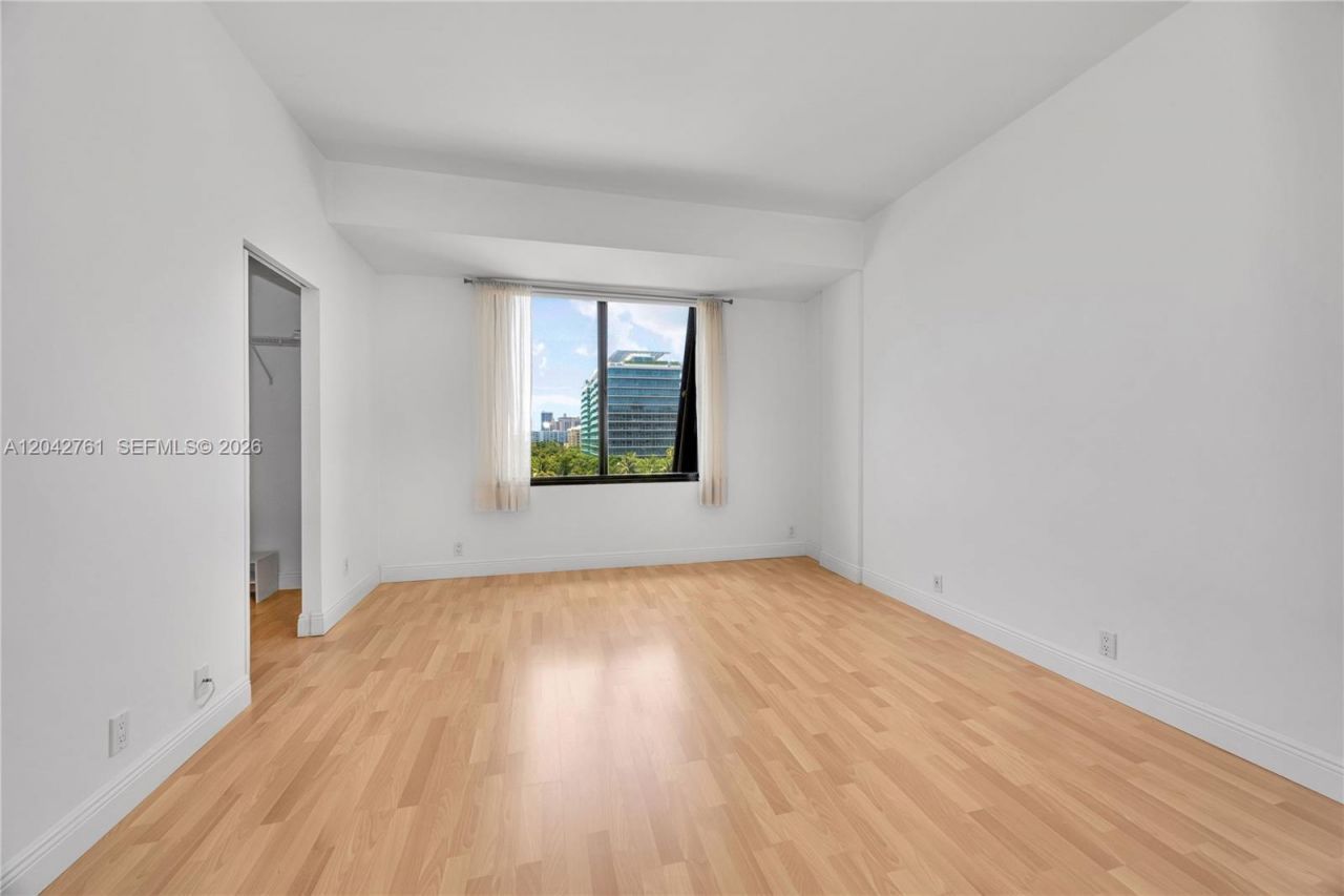 201 Crandon Blvd , Unit 643, Key Biscayne, FL 33149 Photo