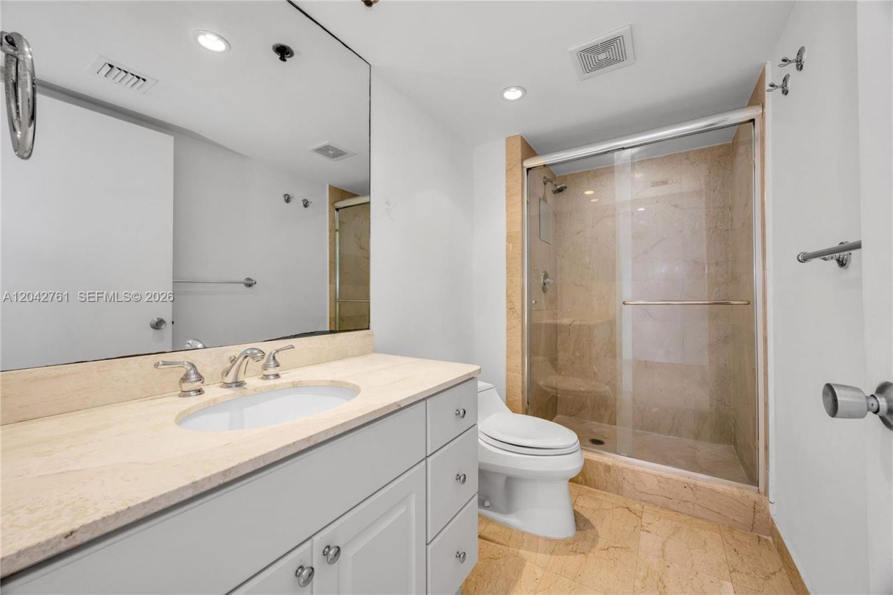 201 Crandon Blvd , Unit 643, Key Biscayne, FL 33149 Photo