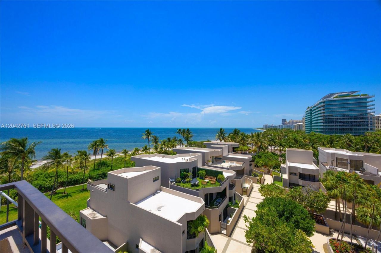 201 Crandon Blvd , Unit 643, Key Biscayne, FL 33149 Photo