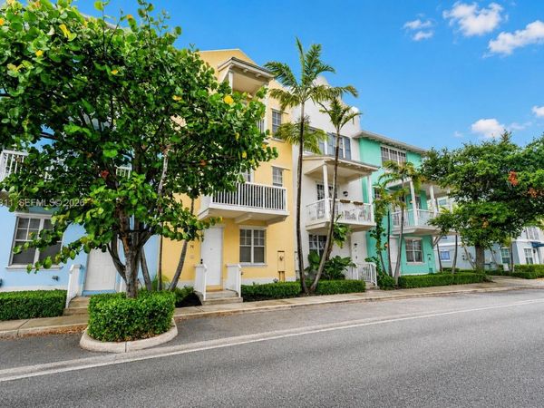810 N 3rd Ave N , Unit 78, Lake Worth, FL 33460