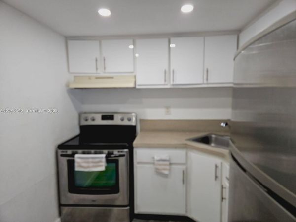 4550 NW 9th St , Unit 709E, Miami, FL 33126