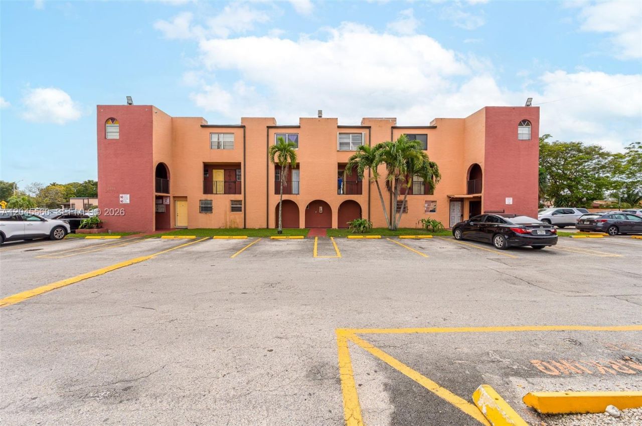 6600 W 2nd Ct, Unit 24, Hialeah, FL 33012 Photo