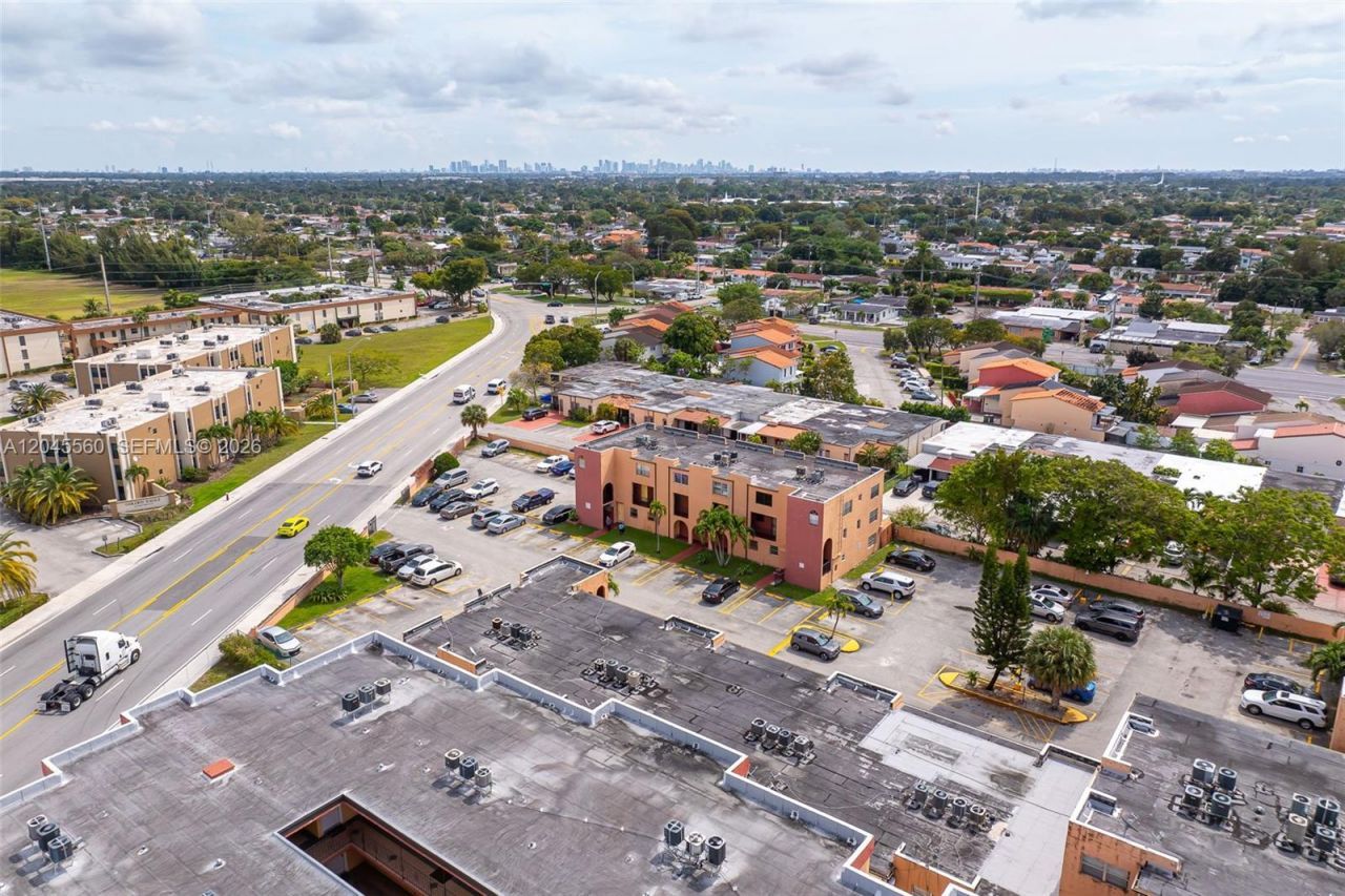 6600 W 2nd Ct, Unit 24, Hialeah, FL 33012 Photo