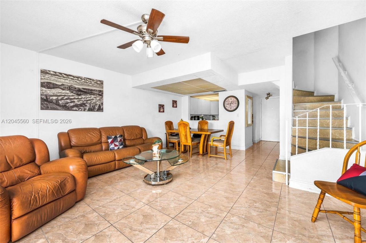 6600 W 2nd Ct, Unit 24, Hialeah, FL 33012 Photo