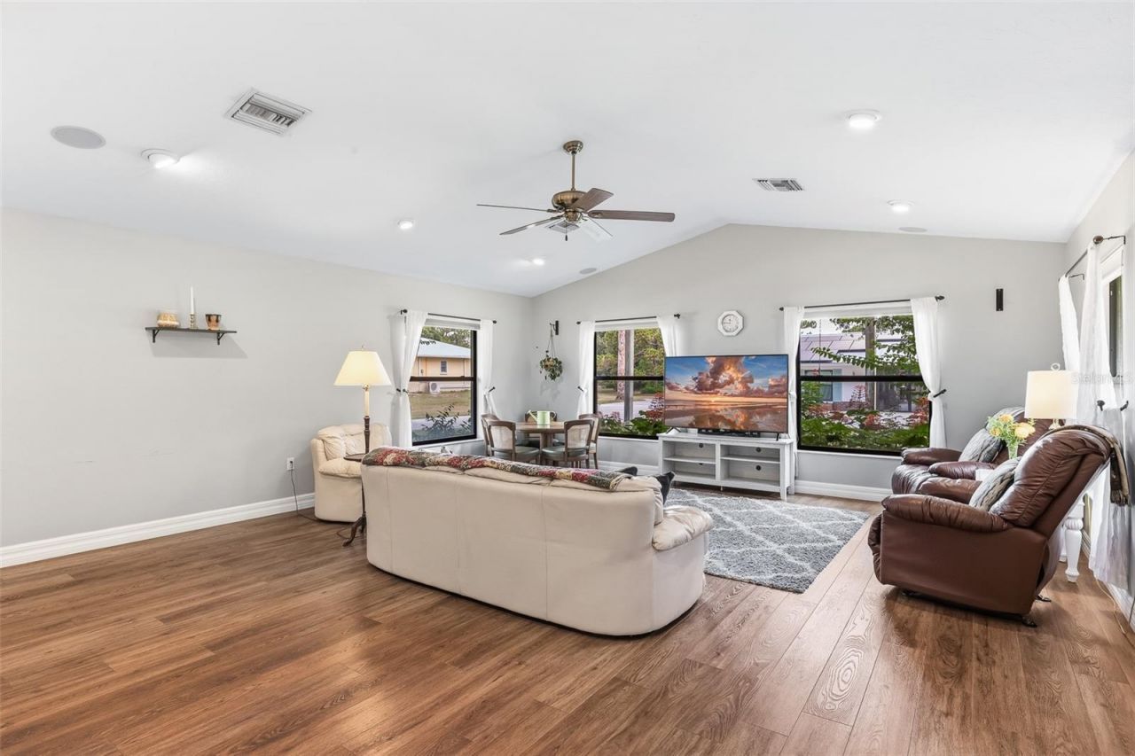 7565 Castle Drive, Sarasota, FL 34240 Photo