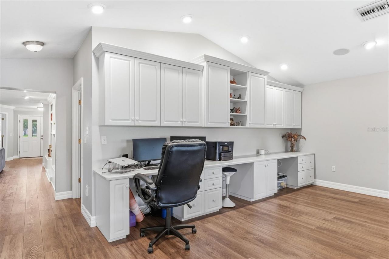 7565 Castle Drive, Sarasota, FL 34240 Photo