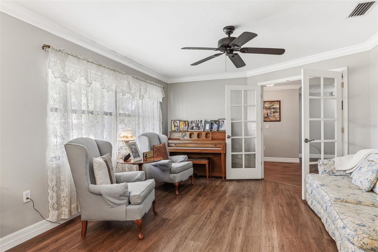 7565 Castle Drive, Sarasota, FL 34240 Photo