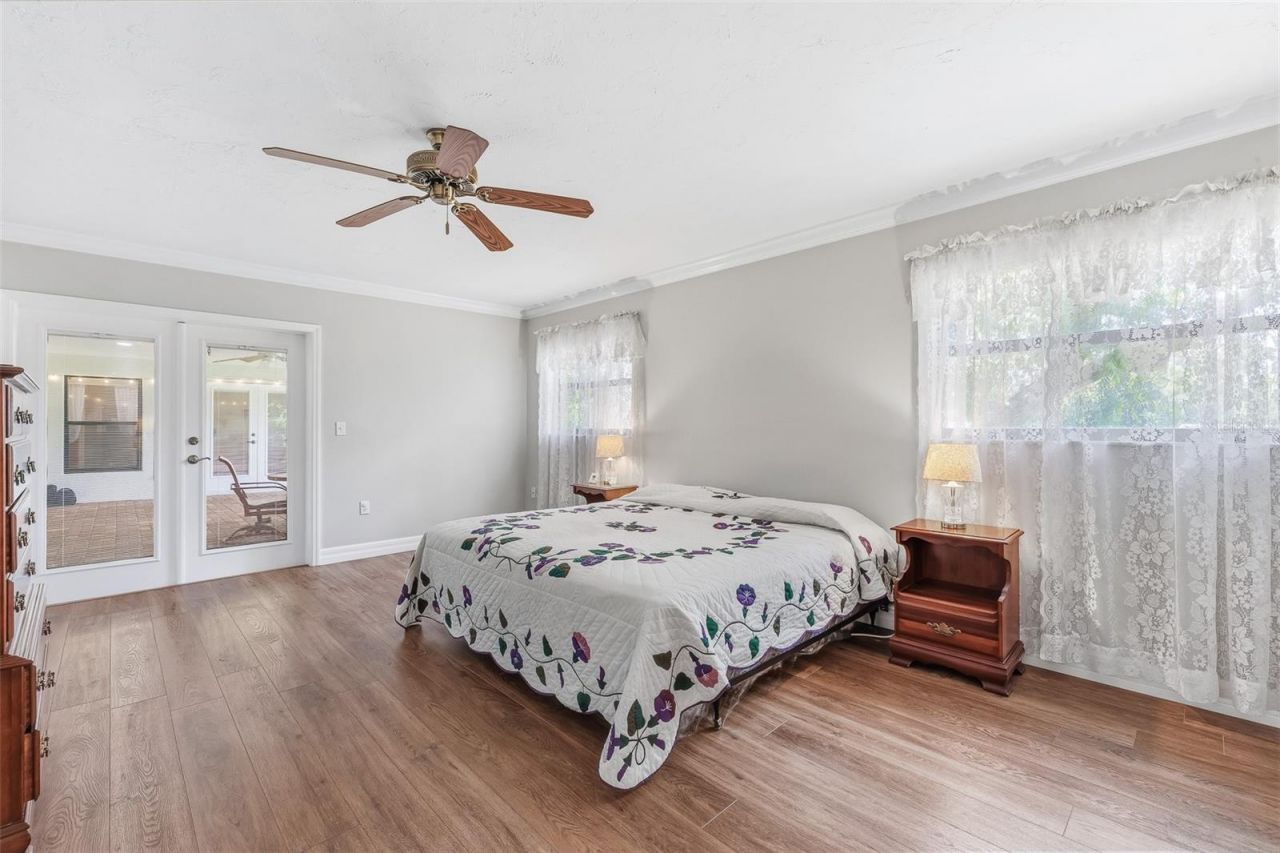 7565 Castle Drive, Sarasota, FL 34240 Photo