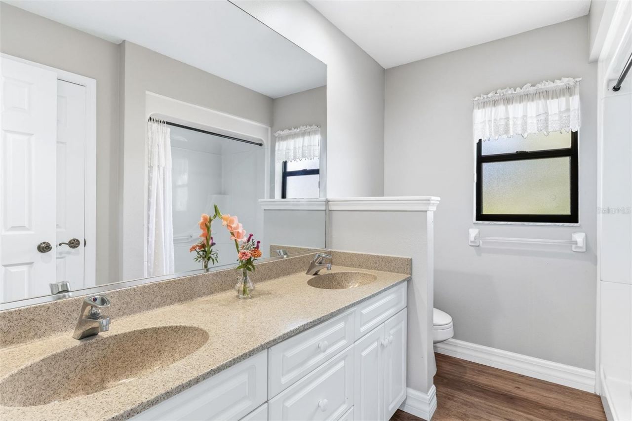 7565 Castle Drive, Sarasota, FL 34240 Photo