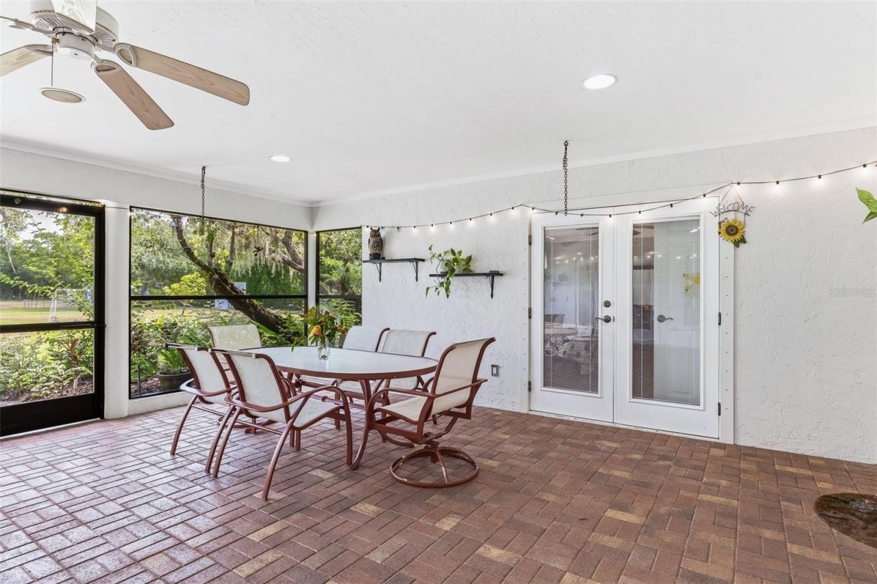 7565 Castle Drive, Sarasota, FL 34240 Photo