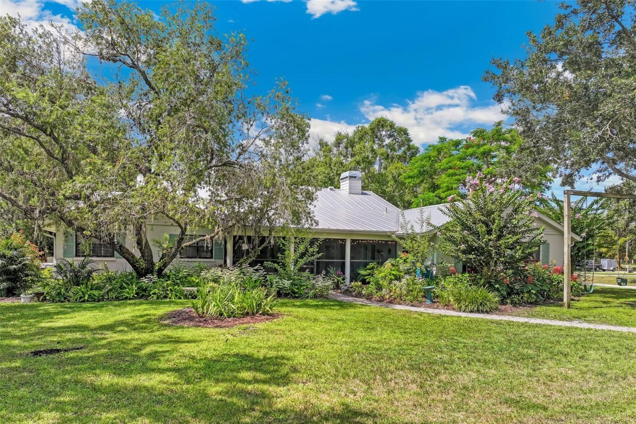 7565 Castle Drive, Sarasota, FL 34240 Photo