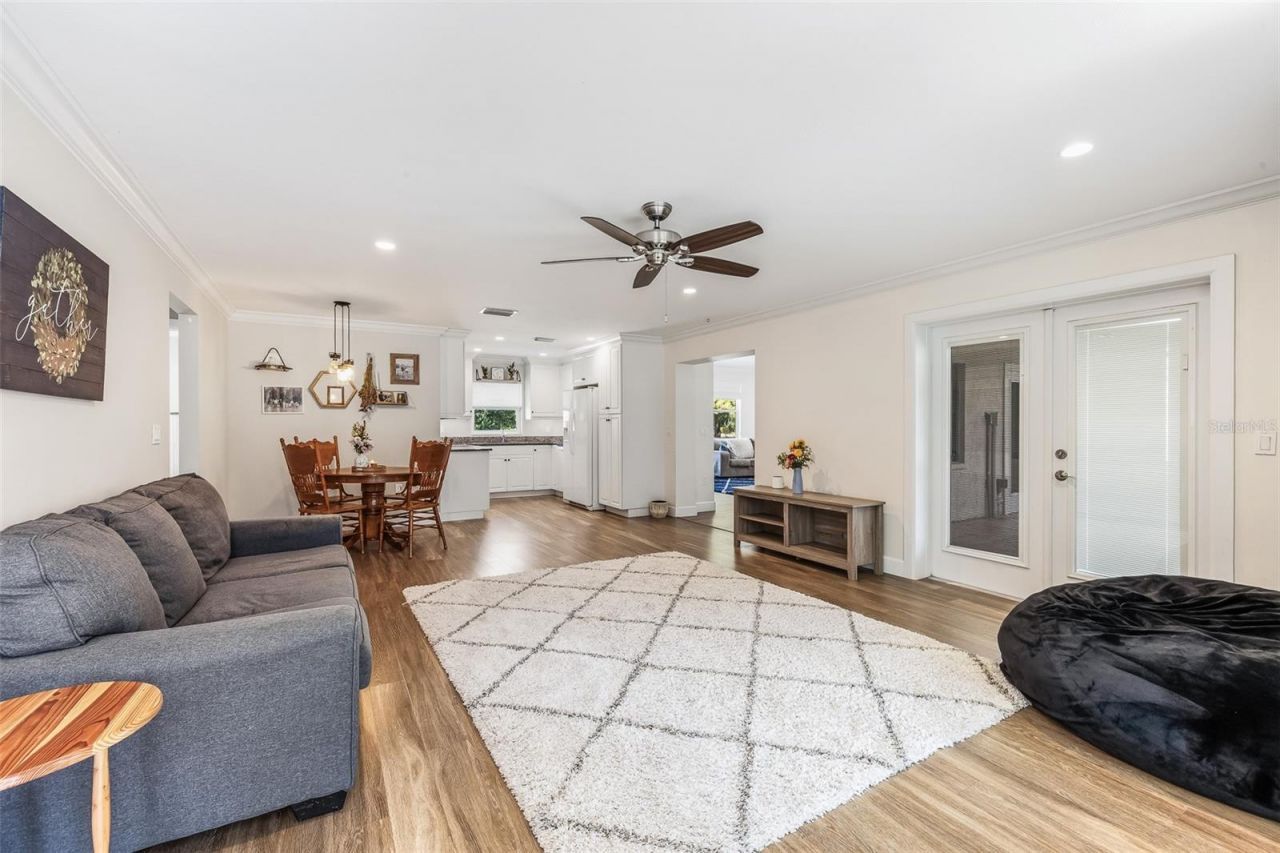 7565 Castle Drive, Sarasota, FL 34240 Photo